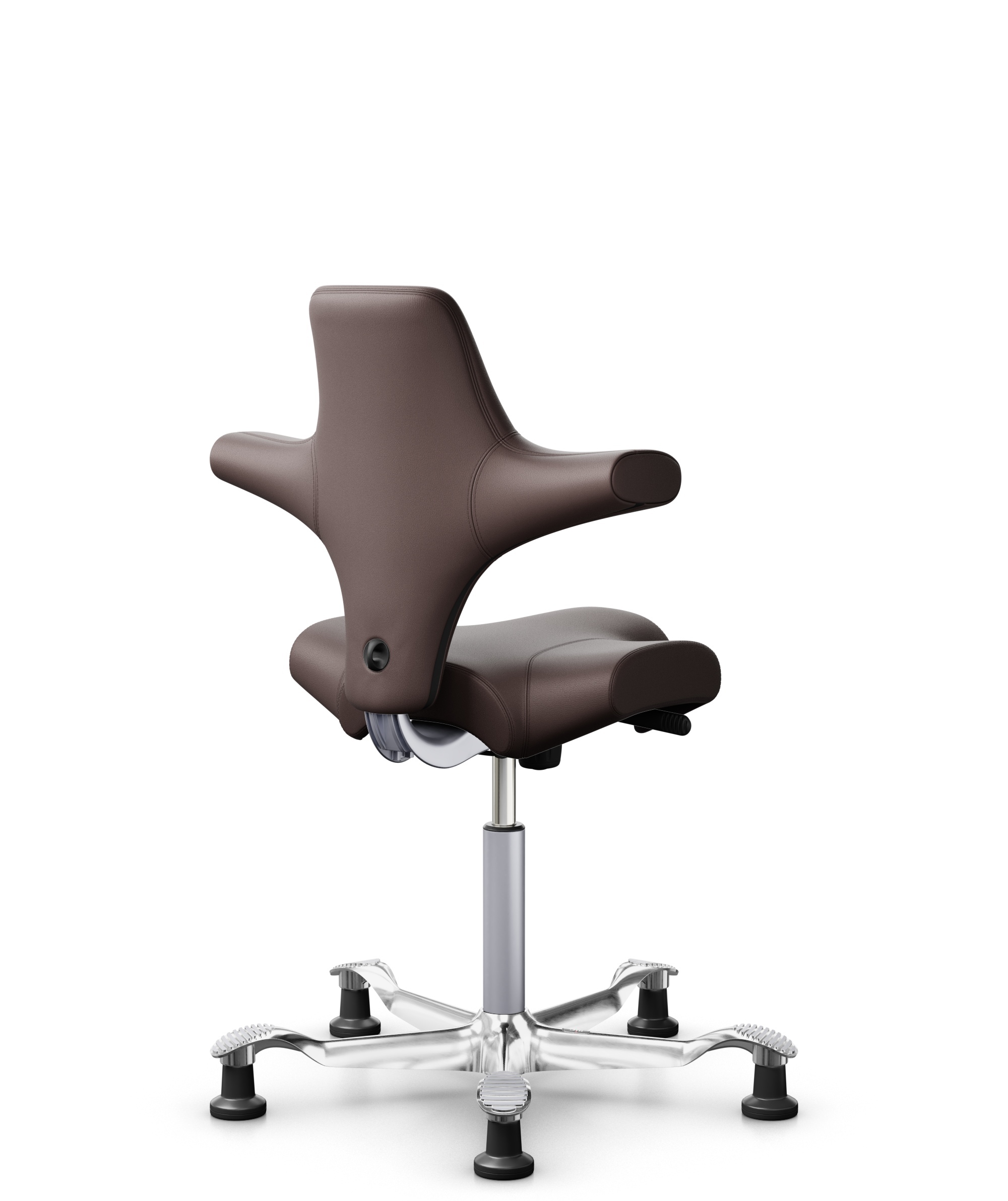 HÅG Capisco 8106 - Paloma Soft (Wollsdorf) - Semi-aniline Leder - PL55130 Dark brown - Framekleur - Zilver - Gasveer - 200 mm (Zithoogte 46-64cm) - Vloercontact - Glijdoppen - Voetenring - Nee, geen voetenring - Voetster - Ja, voetster in gepolijst alu... - 1