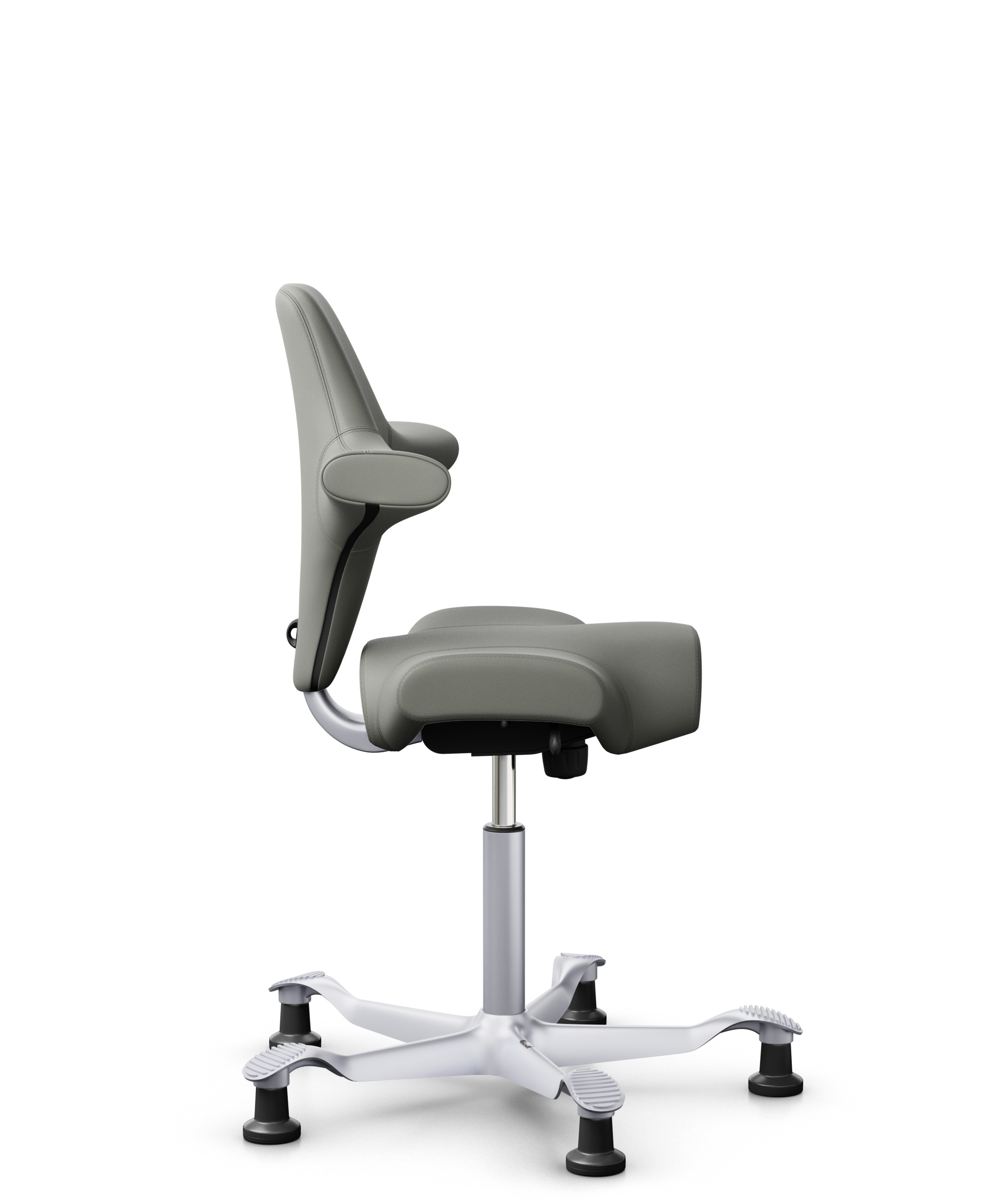 HÅG Capisco 8106 - Paloma Soft (Wollsdorf) - Semi-aniline Leder - PL55115 Warm grey - Framekleur - Zilver - Gasveer - 200 mm (Zithoogte 46-64cm) - Vloercontact - Glijdoppen - Voetenring - Nee, geen voetenring - Voetster - Nee, voetster in framekleur - 1