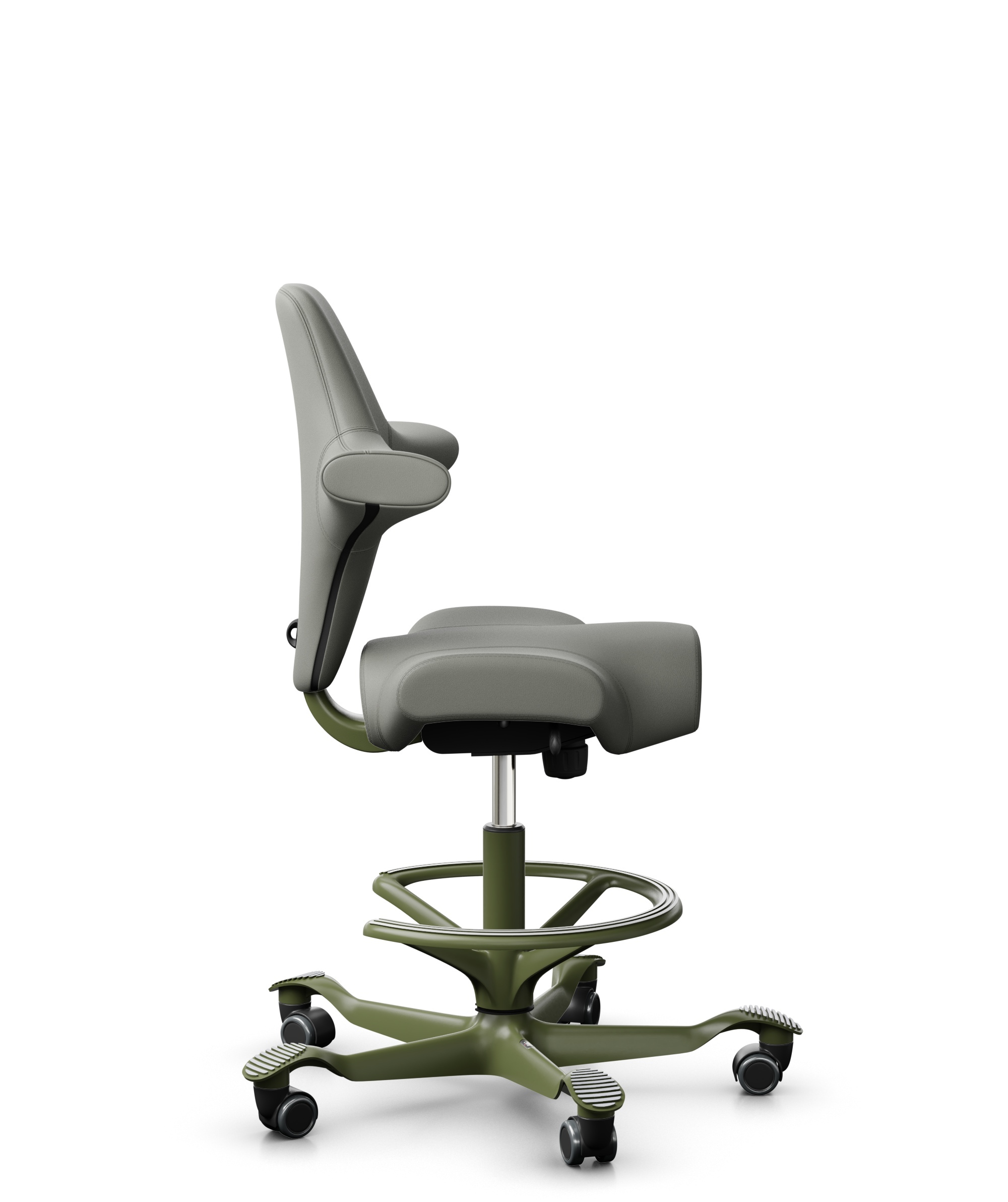 HÅG Capisco 8106 - Paloma Soft (Wollsdorf) - Semi-aniline Leder - PL55115 Warm grey - Framekleur - Moss Grey - Gasveer - 200 mm (Zithoogte 46-64cm) - Vloercontact - Harde wielen t.b.v. zachte vloeren - Voetenring - Ja, in framekleur - Voetster - Nee, v... - 1