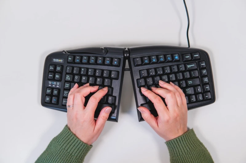 Wat is het beste ergonomisch toetsenbord voor jouw werkplek?