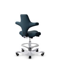HÅG Capisco 8106 - Select (Gabriel) - Laine / Polyamide - SC66194 - Blue - Argent - 200 mm (hauteur d’assise 46–64 cm) - Roues souples pour sols durs