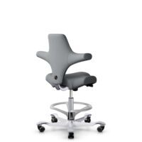 HÅG Capisco 8106 - Steelcut Trio 3 (Kvadrat) - Laine / Polyamide - STT153 - Argent - 200 mm (hauteur d’assise 46–64 cm) - Roues dures pour sols souples