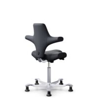 HÅG Capisco 8106 - Paloma Soft (Wollsdorf) - Cuir semi-aniline - ATG55185 - Charcoal - Argent - 200 mm (hauteur d’assise 46–64 cm) - Patins
