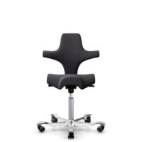 HÅG Capisco 8106 - Xtreme (Camira) - Poliester z recyklingu - EXR145 - Charcoal - Silver - 150mm (seat height 40–55cm) - Hard castors for soft floors