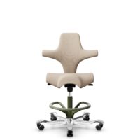 HÅG Capisco 8106 - Select (Gabriel) - Wol / Polyamide - SC61188 - Light beige - Framekleur - Moss Grey - Gasveer - 200 mm (Zithoogte 46-64cm) - Vloercontact - Harde wielen t.b.v. zachte vloeren - Voetenring - Ja, in framekleur - Voetster - Ja, voetster...