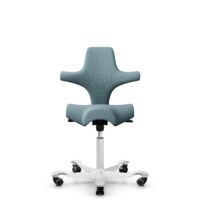 HÅG Capisco 8106 - Select (Gabriel) - Laine / Polyamide - SC67098 - Glacier blue - Blanc - 200 mm (hauteur d’assise 46–64 cm) - Roues souples pour sols durs