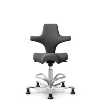 HÅG Capisco 8106 - Capture (Gabriel) - Laine / Polyamide - CPT4601 - Dark grey - Argent - 200 mm (hauteur d’assise 46–64 cm) - Patins