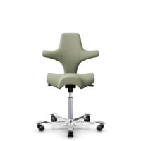 HÅG Capisco 8106 - Capture (Gabriel) - Laine / Polyamide - CPT5101 - Green-grey - Argent - 150 mm (hauteur d’assise 40–55 cm) - Roues souples pour sols durs