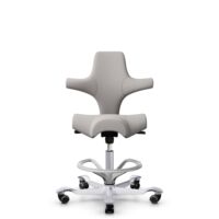 HÅG Capisco 8106 - Oceanic (Camira) - Recyceltes Polyester - OCI014 - Light beige - Silber - 200 mm (Sitzhöhe 46-64cm) - Weiche Rollen für harte Böden