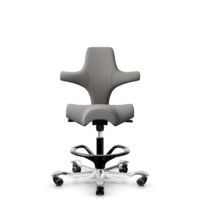 HÅG Capisco 8106 - Oceanic (Camira) - Recyceltes Polyesters - OCI008 - Warm grey - Schwarz - 265 mm (Sitzhöhe 53-79cm) - Weiche Rollen für harte Böden