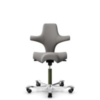 HÅG Capisco 8106 - Oceanic (Camira) - Polyester recyclé - OCI008 - Warm grey - Moss Grey - 265 mm (hauteur d’assise 53–79 cm) - Roues souples pour sols durs