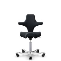 HÅG Capisco 8106 - Oceanic (Camira) - Polyester recyclé - OCI001 - Black - Argent - 150 mm (hauteur d’assise 40–55 cm) - Roues souples pour sols durs