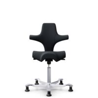 HÅG Capisco 8106 - Oceanic (Camira) - Polyester recyclé - OCI001 - Black - Argent - 150 mm (hauteur d’assise 40–55 cm) - Patins