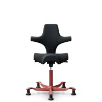 HÅG Capisco 8106 - Oceanic (Camira) - Gerecycled Polyester - OCI001 - Black - Framekleur - Blush Rose - Gasveer - 200 mm (Zithoogte 46-64cm) - Vloercontact - Glijdoppen - Voetenring - Nee, geen voetenring - Voetster - Nee, voetster in framekleur