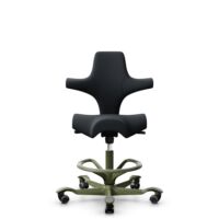 HÅG Capisco 8106 - Oceanic (Camira) - Polyester recyclé - OCI001 - Black - Moss Grey - 200 mm (hauteur d’assise 46–64 cm) - Roues dures pour sols souples
