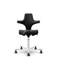 HÅG Capisco 8106 - Puxx 1 (Oniro) - Polyurethaan Kunstleer - PU215816 - Black - Framekleur - Wit - Gasveer - 200 mm (Zithoogte 46-64cm) - Vloercontact - Glijdoppen - Voetenring - Nee, geen voetenring - Voetster - Nee, voetster in framekleur