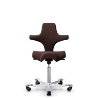 HÅG Capisco 8106 - Sirdal (GU) - Lana - SRD480 - Chestnut - Silver - 150mm (seat height 40–55cm) - Soft castors for hard floors