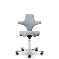 HÅG Capisco 8106 - Sirdal (GU) - Wolle - SRD120 Light grey - Weiß - 200 mm (Sitzhöhe 46-64cm) - Harte Rollen für weiche Böden