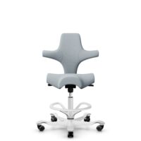 HÅG Capisco 8106 - Sirdal (GU) - Wolle - SRD120 Light grey - Weiß - 265 mm (Sitzhöhe 53-79cm) - Harte Rollen für weiche Böden