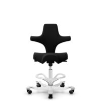HÅG Capisco 8106 - Sirdal (GU) - Laine - SRD190 Black - Blanc - 200 mm (hauteur d’assise 46–64 cm) - Roues dures pour sols souples