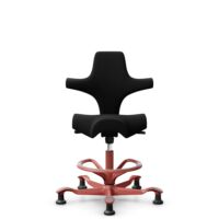 HÅG Capisco 8106 - Sirdal (GU) - Laine - SRD190 Black - Blush Rose - 265 mm (hauteur d’assise 53–79 cm) - Patins
