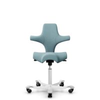 HÅG Capisco 8106 - Sirdal (GU) - Laine - SRD730 Blue - Blanc - 265 mm (hauteur d’assise 53–79 cm) - Roues souples pour sols durs
