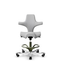 HÅG Capisco 8106 - Steelcut Trio 3 (Kvadrat) - Laine / Polyamide - STT133 - Moss Grey - 200 mm (hauteur d’assise 46–64 cm) - Roues souples pour sols durs