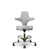 HÅG Capisco 8106 - Steelcut Trio 3 (Kvadrat) - Laine / Polyamide - STT133 - Light grey - Moss Grey - 265 mm (hauteur d’assise 53–79 cm) - Patins