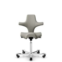 HÅG Capisco 8106 - Steelcut Trio 3 (Kvadrat) - Laine / Polyamide - STT253 - Beige-grey - Blanc - 200 mm (hauteur d’assise 46–64 cm) - Roues souples pour sols durs