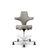 HÅG Capisco 8106 - Steelcut Trio 3 (Kvadrat) - Laine / Polyamide - STT253 - Beige-grey - Blanc - 265 mm (hauteur d’assise 53–79 cm) - Patins