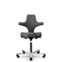 HÅG Capisco 8106 - Steelcut Trio 3 (Kvadrat) - Laine / Polyamide - STT383 - Charcoal - Moss Grey - 150 mm (hauteur d’assise 40–55 cm) - Roues souples pour sols durs