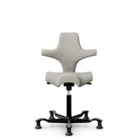 HÅG Capisco 8106 - Steelcut Trio 3 (Kvadrat) - Laine / Polyamide - STT213 - Light beige - Noir - 150 mm (hauteur d’assise 40–55 cm) - Patins