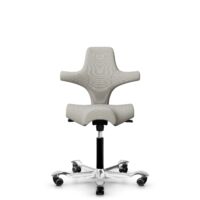 HÅG Capisco 8106 - Steelcut Trio 3 (Kvadrat) - Laine / Polyamide - STT213 - Light beige - Noir - 200 mm (hauteur d’assise 46–64 cm) - Roues dures pour sols souples