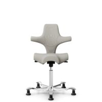 HÅG Capisco 8106 - Steelcut Trio 3 (Kvadrat) - Wol / Polyamide - STT213 - Light beige - Framekleur - Wit - Gasveer - 200 mm (Zithoogte 46-64cm) - Vloercontact - Glijdoppen - Voetenring - Nee, geen voetenring - Voetster - Ja, voetster in gepolijst alumi...