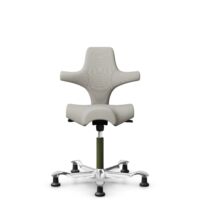 HÅG Capisco 8106 - Steelcut Trio 3 (Kvadrat) - Wol / Polyamide - STT213 - Light beige - Framekleur - Moss Grey - Gasveer - 150 mm (Zithoogte 40-55cm) - Vloercontact - Glijdoppen - Voetenring - Nee, geen voetenring - Voetster - Ja, voetster in gepolijst...