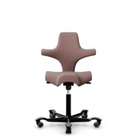 HÅG Capisco 8106 - Steelcut Trio 3 (Kvadrat) - Wool / Polyamide - STT645 - Dusty red - Black - 150mm (seat height 40–55cm) - Soft castors for hard floors