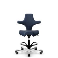 HÅG Capisco 8106 - Steelcut Trio 3 (Kvadrat) - Laine / Polyamide - STT796 - Blue - Noir - 265 mm (hauteur d’assise 53–79 cm) - Roues souples pour sols durs