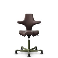 HÅG Capisco 8106 - Paloma Soft (Wollsdorf) - Semi-Anilinleder - ATG55130 - Dark brown - Moss Grey - 150mm (Sitzhöhe 40-55cm) - Bodengleiter
