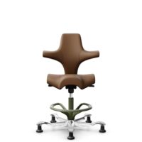 HÅG Capisco 8106 - Paloma Soft (Wollsdorf) - Cuero semi-anilina - PL05429 Cognac - Moss Grey - 265 mm (seat height 53-79cm) - Glides
