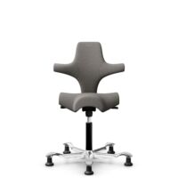 HÅG Capisco 8106 - Cura Loop (Gabriel) - Recyceltes Polyester - CLP61168 Beige-grey - Schwarz - 150mm (Sitzhöhe 40-55cm) - Bodengleiter