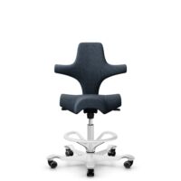HÅG Capisco 8106 - Cura Loop (Gabriel) - Recyceltes Polyester - CLP66165 Blue - Weiß - 200 mm (Sitzhöhe 46-64cm) - Weiche Rollen für harte Böden