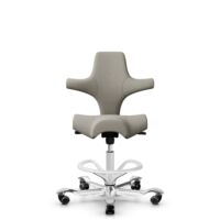 HÅG Capisco 8106 - Mainline Flax (Camira) - Wolle / Leinen - MLF002 Beige-Grey - Weiß - 265 mm (Sitzhöhe 53-79cm) - Harte Rollen für weiche Böden