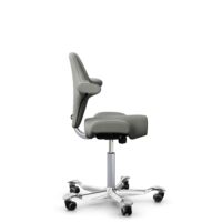 HÅG Capisco 8106 - Paloma Soft (Wollsdorf) - Cuero semi-anilina - ATG55115 - Warm grey - Silver - 265 mm (seat height 53-79cm) - Soft castors for hard floors