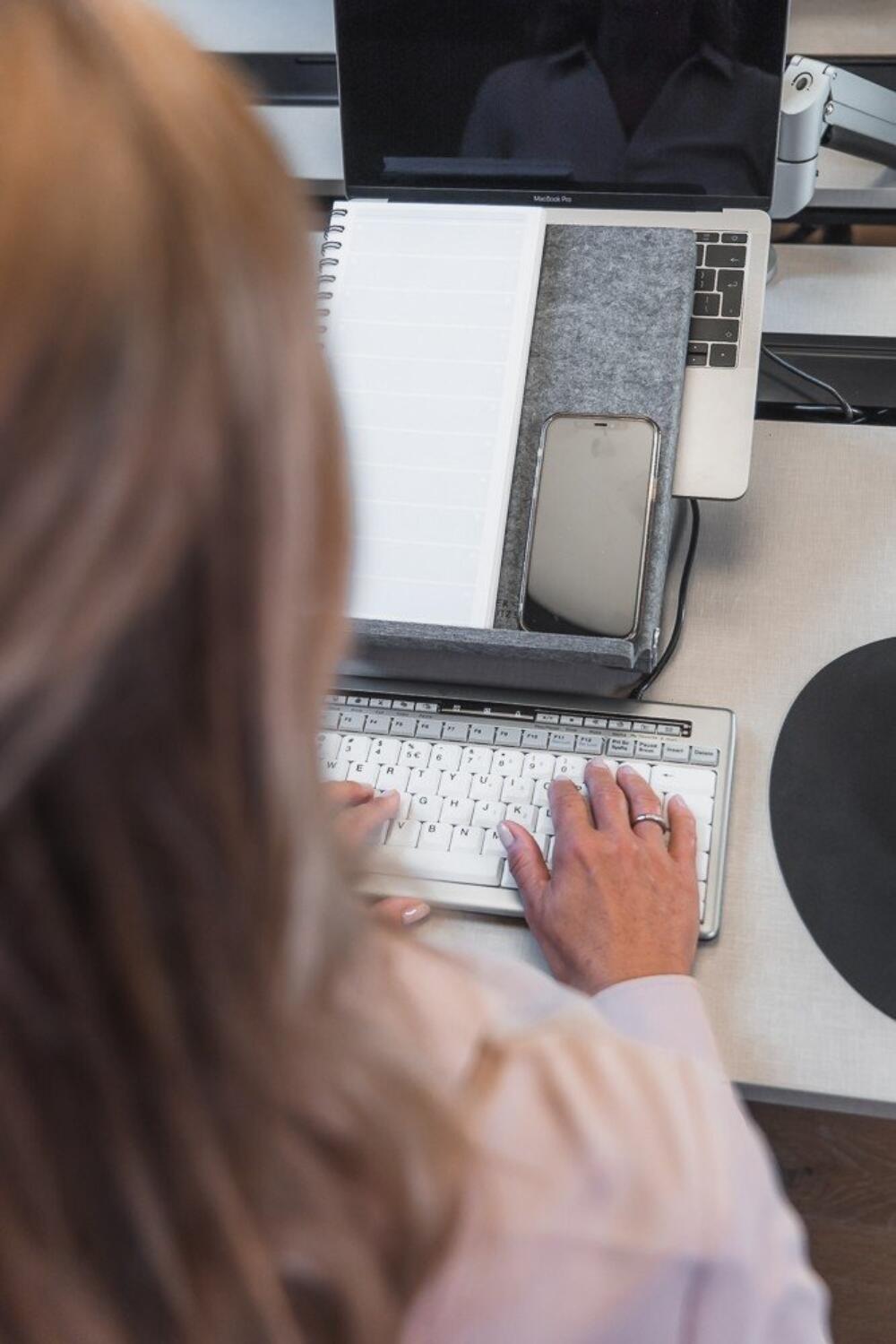 BakkerElkhuizen Ergo-Top 320 Circular laptopstandaard