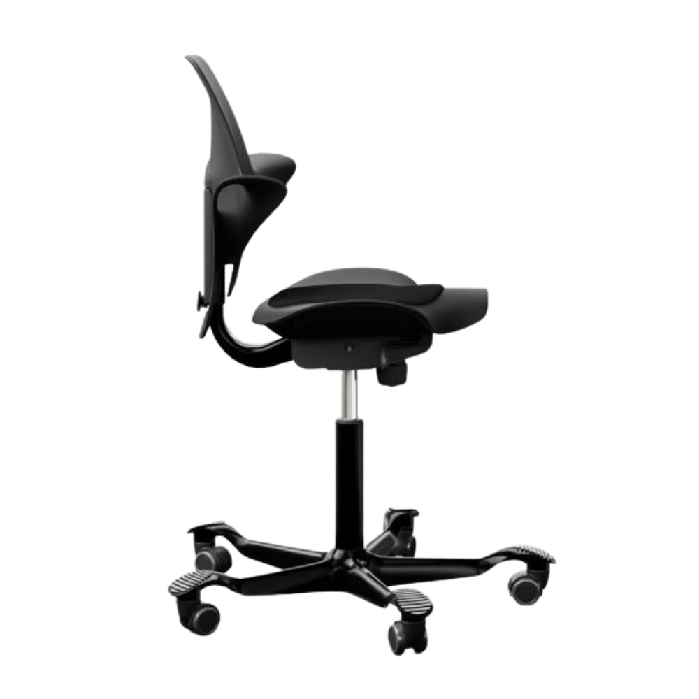Zijaanzicht HÅG Capisco Puls 8010 Ergonomische Bureaustoel – Zwart