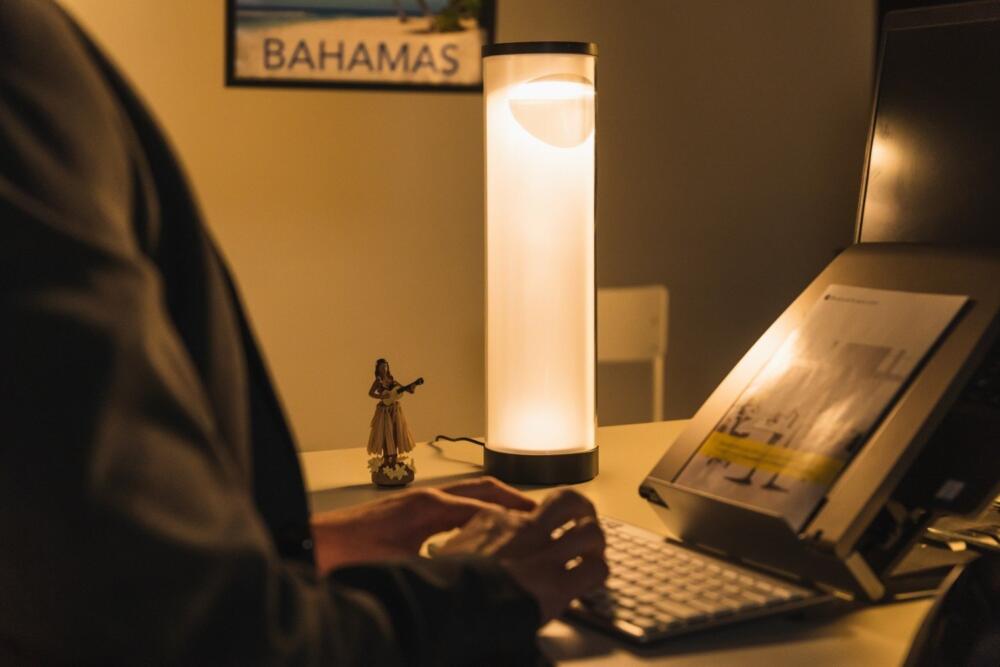 BakkerElkhuizen EnergyByLight bureaulamp voor verbeterde prestaties