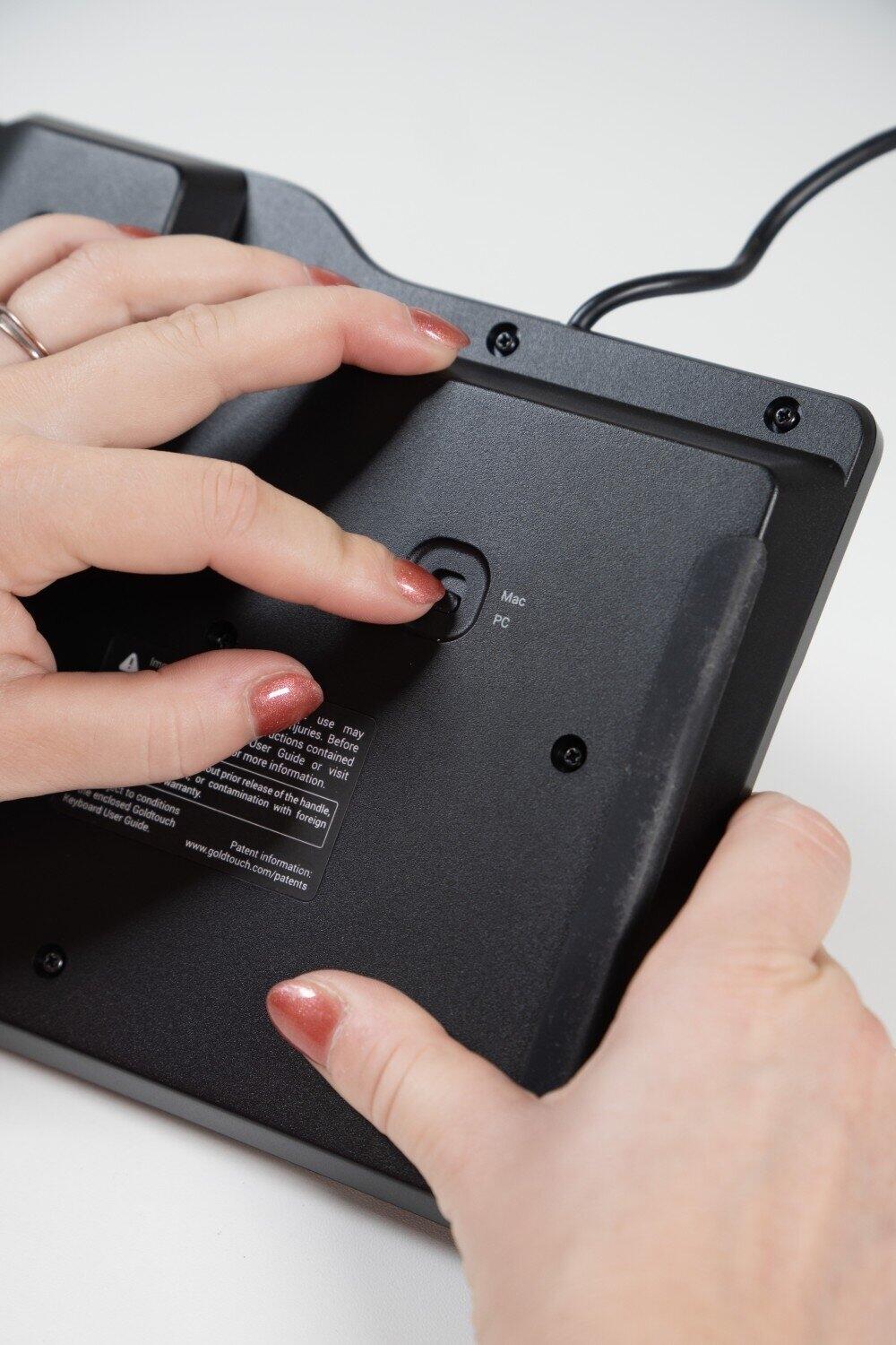 Goldtouch Adjustable V2 – Gesplitst Toetsenbord Zwart QWERTY (US) achterkant