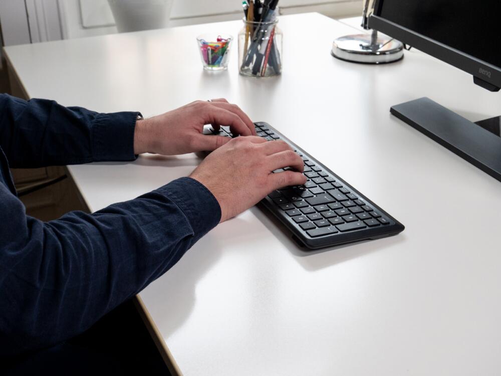 ousetrapper Type Midi compact toetsenbord QWERTY US Draadloos Bedraad  in gebruik