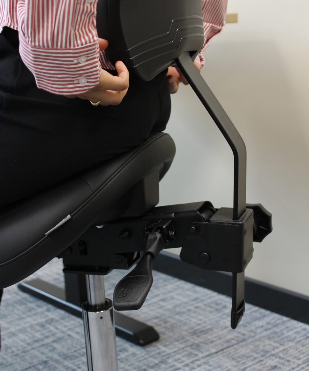 Score Jumper Ergonomische Zadelkruk met Rugleuning Stamskin Zwart verstelbare rugleuning