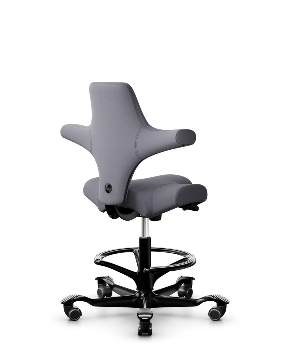 HÅG Capisco 8106 - Xtreme (Camira) - Gerecycled Polyester - EXR081 - Grey - Framekleur - Zwart - Gasveer - 200 mm (Zithoogte 46-64cm) - Vloercontact - Harde wielen t.b.v. zachte vloeren - Voetenring - Ja, in framekleur - Voetster - Nee, voetster in fra... - 3